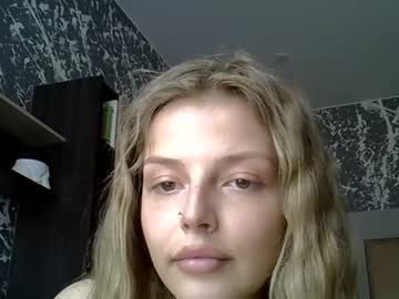 See _luna777 online Now @ sluttcam.com