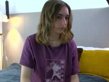 See Amalialambert online Now @ sluttcam.com