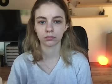 See Ariacreazy online Now @ sluttcam.com