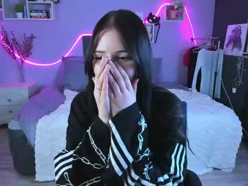 See Ashleyscarrlet online Now @ sluttcam.com