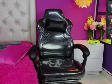 See Crystal_rosse__ online Now @ sluttcam.com