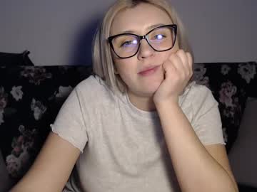 See Dalyana22 online Now @ sluttcam.com