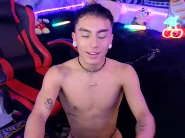 See Damon_clark_ online Now @ sluttcam.com