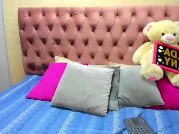 See Daniibelluci online Now @ sluttcam.com