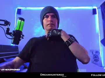 See Dreamhunterdz online Now @ sluttcam.com