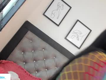 See Ebonyskinn online Now @ sluttcam.com