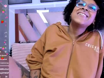 See Elit_noa online Now @ sluttcam.com
