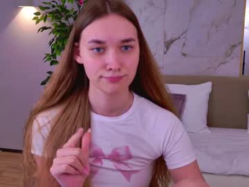 See Elizabethcash online Now @ sluttcam.com