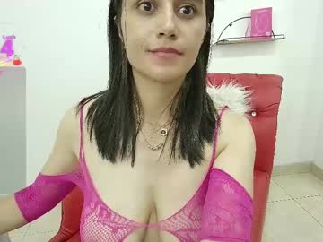 See Elowen_halley online Now @ sluttcam.com