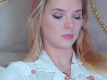 See Gentlerossi online Now @ sluttcam.com