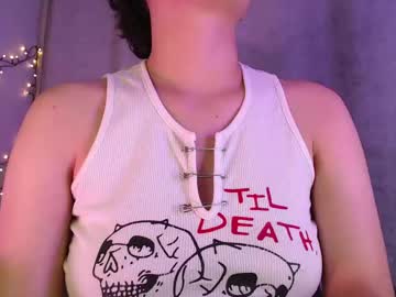 See Jero_harper1 online Now @ sluttcam.com