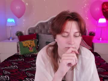 See Jiffyyo online Now @ sluttcam.com