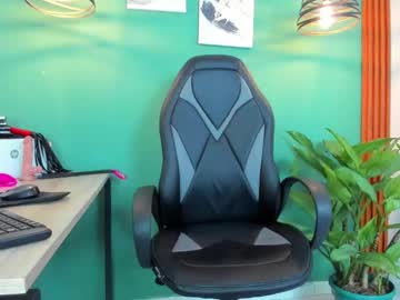 See Katalina_miles online Now @ sluttcam.com