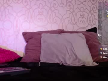 See Kylie_golden online Now @ sluttcam.com