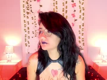 See Kyliemaxwell online Now @ sluttcam.com