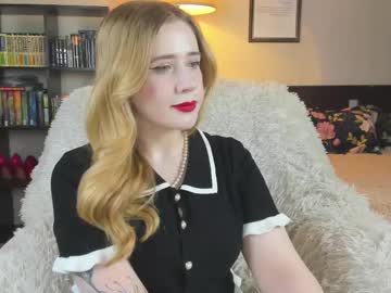 See Lavender_tender online Now @ sluttcam.com