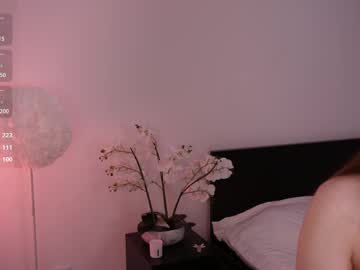 See Lilly_colins online Now @ sluttcam.com