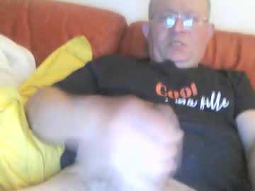 See Magicman250 online Now @ sluttcam.com