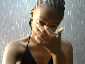 See Pretty_queenie online Now @ sluttcam.com