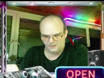 See R_2d2_ online Now @ sluttcam.com
