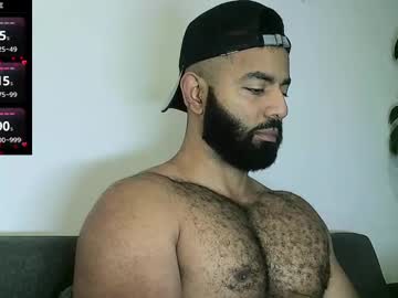 See Roa32sebas online Now @ sluttcam.com