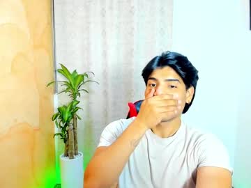 See Saenz18 online Now @ sluttcam.com
