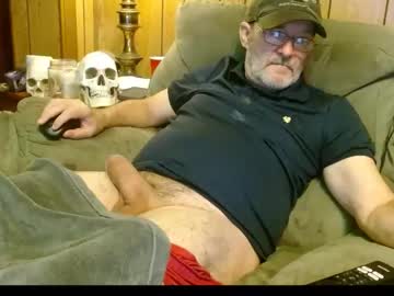 See Snickers1024 online Now @ sluttcam.com